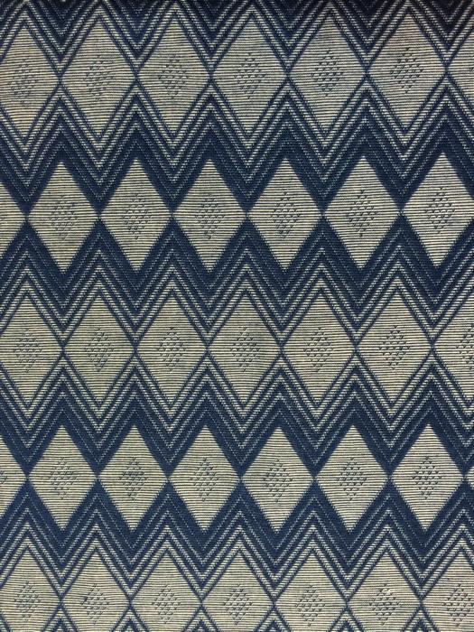 Loop transfer jacquard fabric