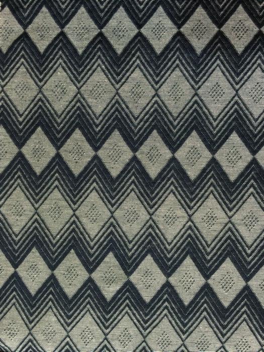 Loop transfer jacquard fabric